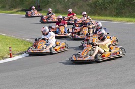 Firmaarrangement i BSB Industry med gassen i bund