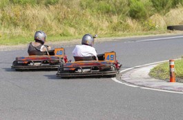 Skarp overhaling på Vandel Gokart Bane