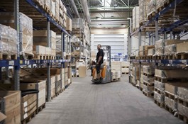 Kit Set løsninger pakkes på Supply Center på Vingen