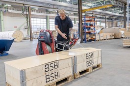 Rafael Kropp Wojtczak benytter automatiske båndmaskine